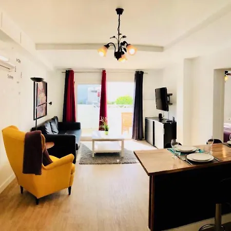 Apartment Apartment Mariposa Mit Pool, Smart-Tv, Wifi ,Klima